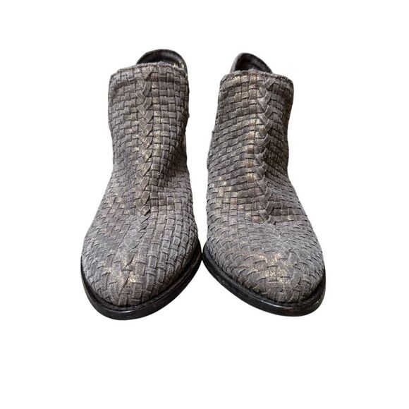 Very Volatile Veracruz Handwoven Leather Cut Out Pointed Ankle Booties size 6.5 - Picture 2 of 6